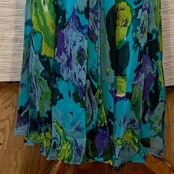 Donna Ricco Halter Maxi Gown in Blue and Green - Picture 7 of 16
